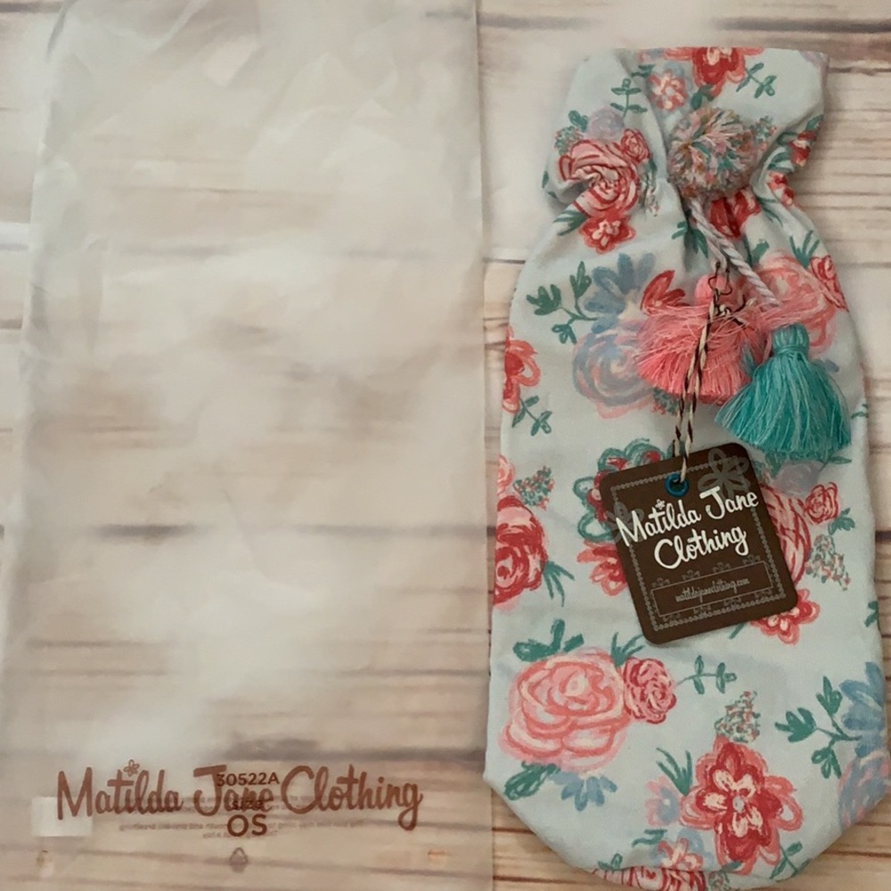 Matilda Jane Wonderment wine bottle holder nwt